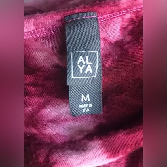 NWOT … ALYA “Size: M” Tie Dyed Top With Keyhole Back - Picture 4 of 4